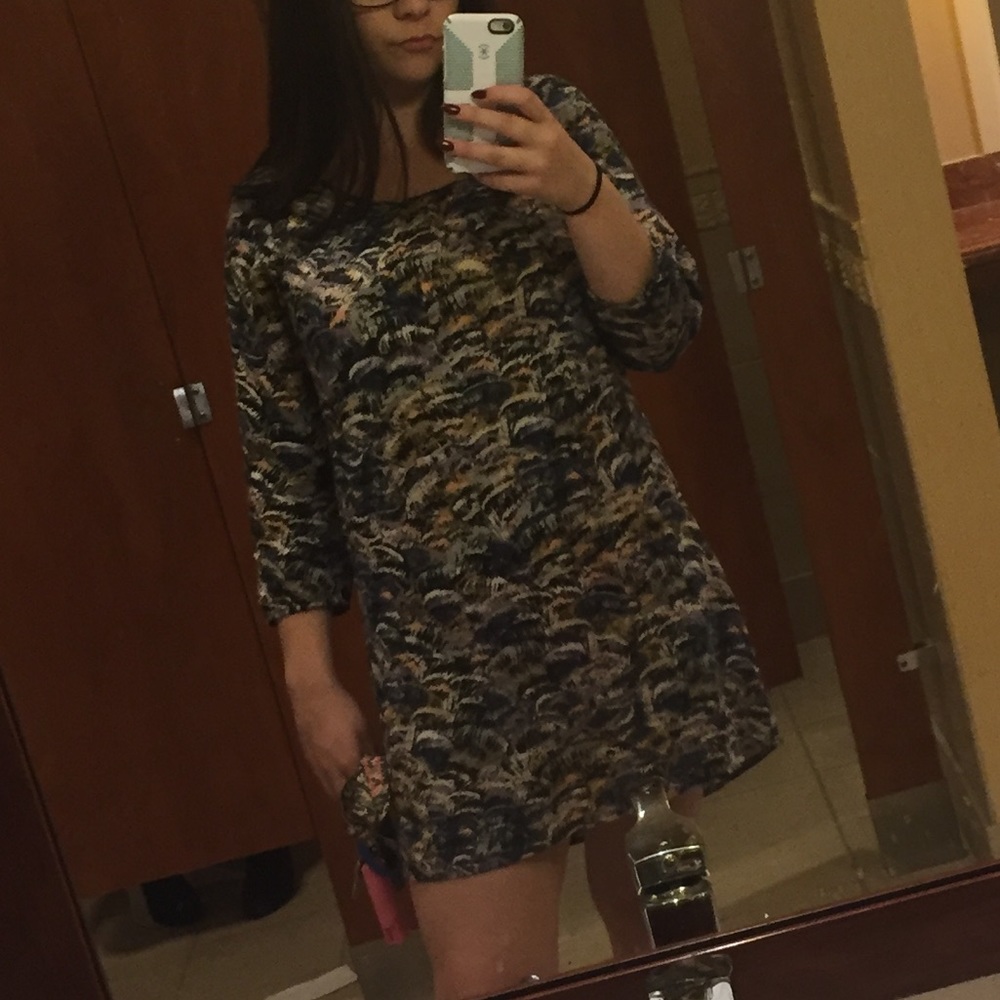 Dress - Picture 4 of 4